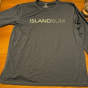 Island bum size medium mens long sleeve